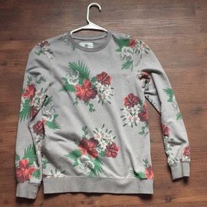 Long floral sleeve t shirt